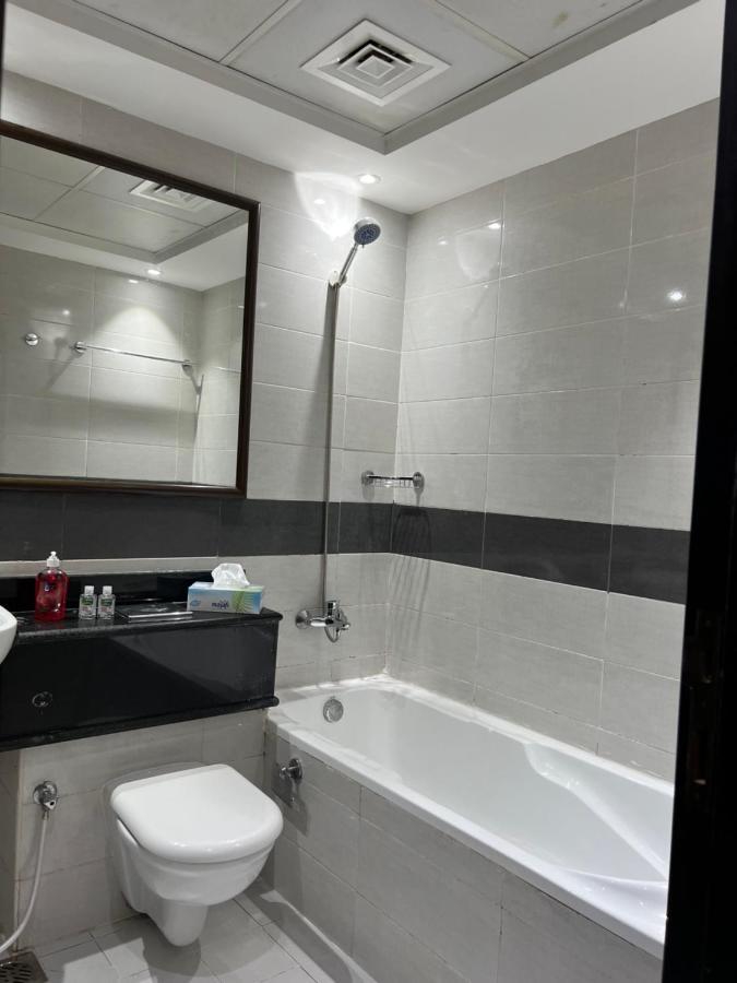 Grand Pearl Hostel For Boys Dubai Esterno foto